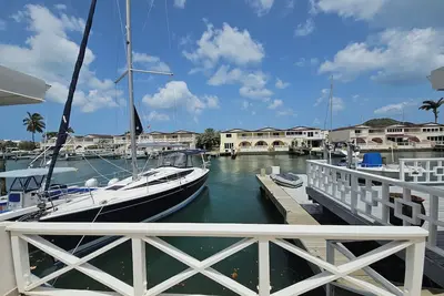 Image de Stylish Waterfront Villa - Jolly Harbour North Finger