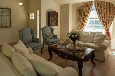 Image de Charming 3-bedroom Folsom Cottage Near Trails, Lake & Old Town