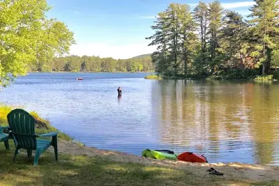 Image de Lakehouse Near N. Conway &Skiing/Pool table/Pond Access to Fish/Skate/Snowmobile