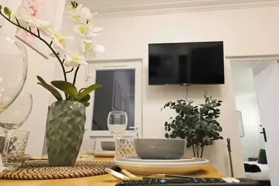 Image de 2 Bedroom Flat Near Anfield Stadium - Sleeps 4