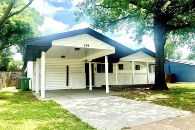 Image de Modern Home w/ Sunroom & Bbq