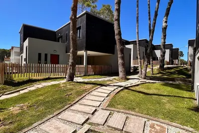 Image de Amazing House in the Pinamar Forest with Barbecue and Private Garden