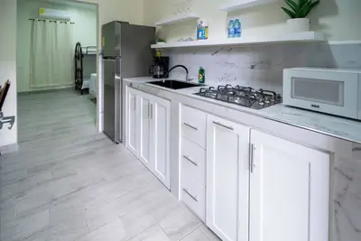 Image de Cozy, Quite and Comfortable Apt.