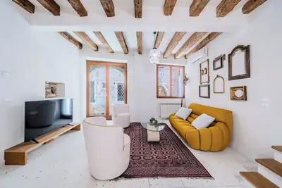 Image de Dimora Canal Fenice - Venice, charm on the canal just a stone's throw from San Marco.