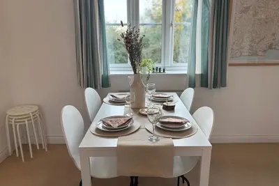 Image de Charming 2-bedroom coachhouse in beautiful Seaton with WiFi