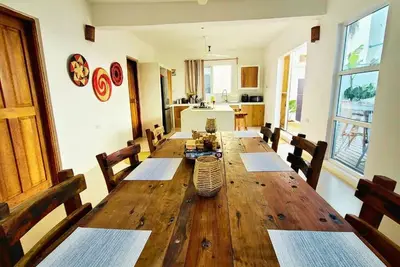 Image de Private Authentic Island Villa & pool Paje Zanzibar Tv Wifi Ac 90m to beach