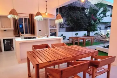 Image de Luxury ground-floor Villa & pool Wifi Ac Tv walk 90m to Paje beach shops & bars