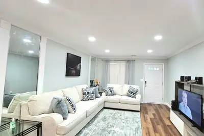 Image de The peaceful Oasis. A  Charming peaceful  spacious 3 beds home in Charlotte