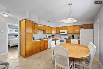 Image de Venice Island Gem: 2-bedroom apartment in Venice