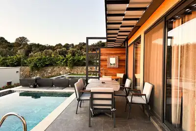 Image de Sea-View Private Pool Villas in Historic Geriş Village