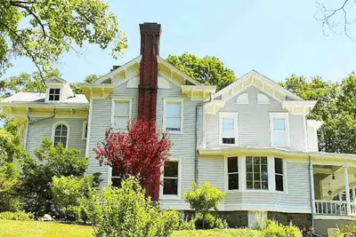 Image de The Newkirk: Elegant Victorian with Modern Amenities in Historic Kingston, Ny