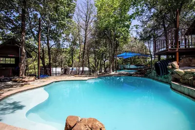 Image de Forest Venue Retreat – Pool, Pavilion & Tree House