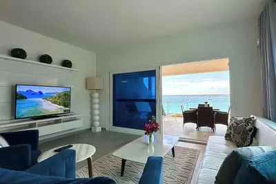 Image de SeaShores Beach Front 1 Brm Apt With Generator