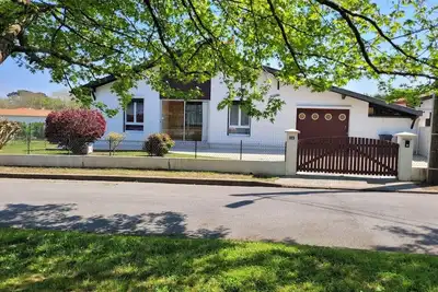 Image de Charmante villa proche du centre de Bayonne et des plages.