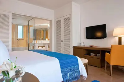 Image de Relaxing Seaside Escape in Paracas with Free Parking & Pool Access