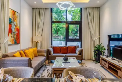 Image de 2 Bedroom + Maid's Room at Hyati Residence, Jvc