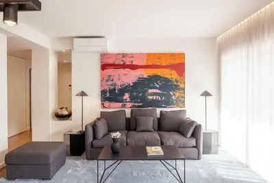 Image de Appartement T2 aux Avenidas Novas – Confort sophistiqué au cœur de Lisbonne