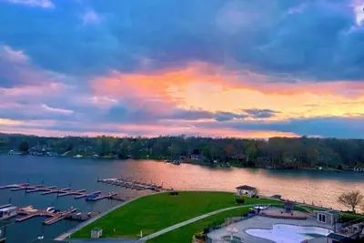 Image de #1 Sml Lake Escape! Lakeview, Boat, Golf, Beach!