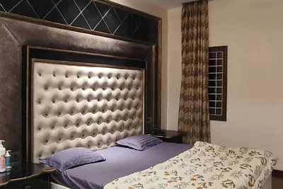 Image de Family friendly lavish and luxury stay with open terrace, bar space and jacuzzi
