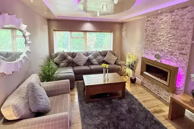 Image de 3 Bed-Sleeps 6-Hot Tub-Pet Friendly-Parking