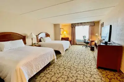 Image de Modern Stay with Free Breakfast and Outdoor Pool Close to Houston Hotspots