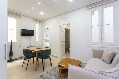 Image de Elegant 2br/2ba Apartment – Salamanca District