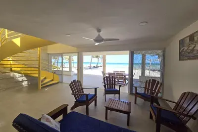 Villa Maria Beatriz - Telchac Beachfront House