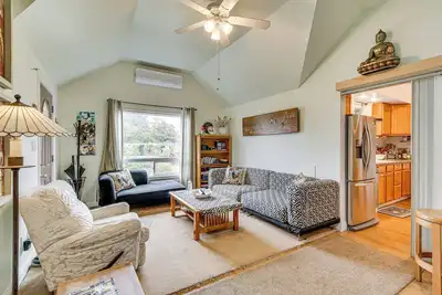 Image de 7 Mi to Dtwn Portland: Quiet Yet Central Home