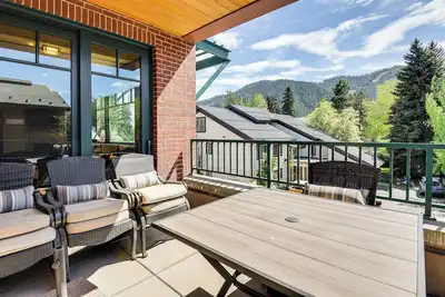 Image de < 1 Mi to Sun Valley Resort: Dtwn Ketchum Condo