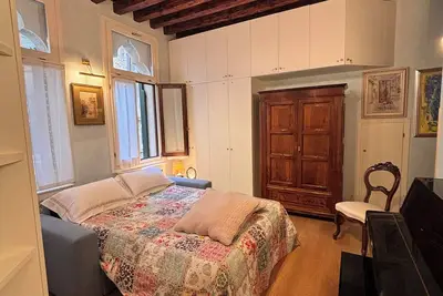 Image de Elegant apartment 5 minutes from Rialto Bridge and Rialto market.