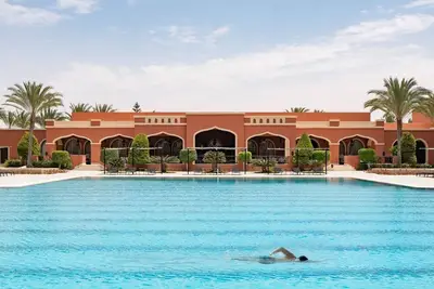 Image de Group Stay in Almaza Bay l 2 Spacious Rooms, Beachfront, Pool and Spa