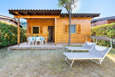 Image de Bungalow 'Agriturismo Alimini- 2' avec terrasse privée, Wi-Fi et climatisation