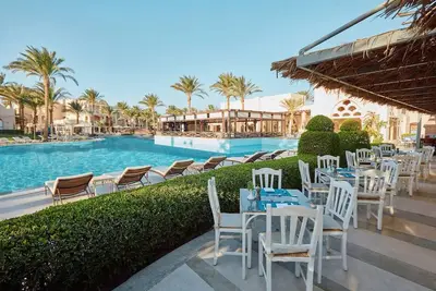 Image de Unwind in a Beachfront Room with Outdoor Pools | Near Makadi Water World