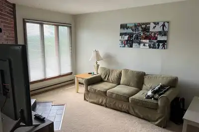 Image de Charming 2-bedroom condo at Sugarbush, close to the mountain and all amenities.