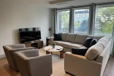 Image de Beautiful 3Bed/2Bath w/parking