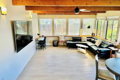 Image de Charming Retreat/Sleeps 11