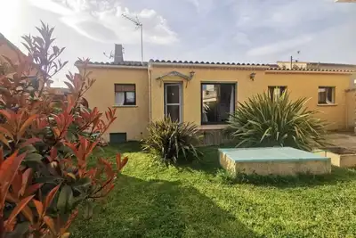 Image de Maison de vacances 'Maison Ensoleillée Au Calme' avec piscine partagée, jardin privé et balcon