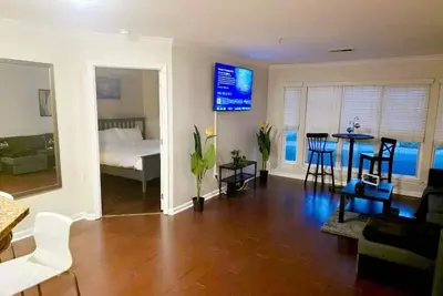 Image de Amazing 2-bedroom apartment with WiFi, Ac in Downtown Charlotte
