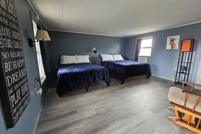 Image de Deluxe Double Room, 2 Queen Beds #16