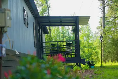 Image de 3-bedroom mobile home in wonderful Mount Hermon with WiFi, Ac, and internet.
