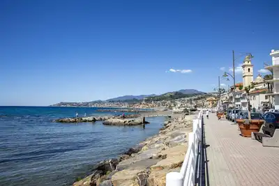 Image de Three-room apartment only 20 metres from the sea