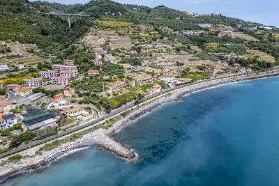 Image de Three-room apartment with communal pool