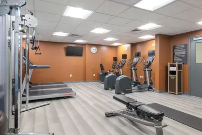 Image de Perfect for Groups! 3 Unit Anaheim Stay w/ Outdoor Pool & Gym Near Disneyland!