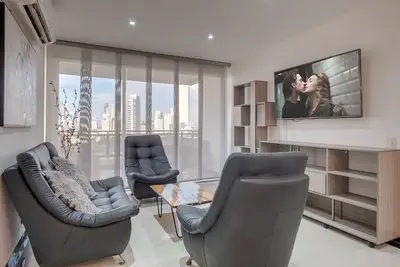 Image de 4-Bedroom Apartment in Laguito