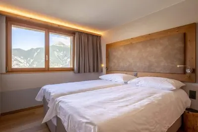Image de Wifi, pied des pistes de ski, sauna, hammam, télévision, casier à ski, 37m², Vercorin
