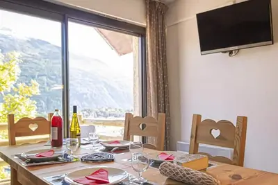 Image de À 10m des pistes de ski, étage -1, terrasse, casier à ski, 37m², Aussois