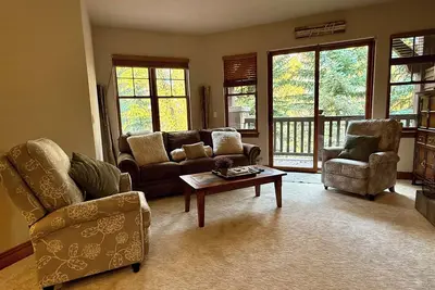 Image de 2-bedroom condo at the base of Beaver Creek, hike/bike/ski/fish/golf.