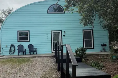 Image de Happy Hideaway: Fun & Unique Stay in San Leon