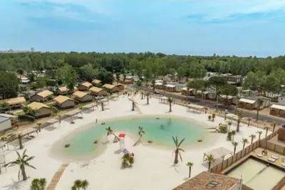 Image de Mobilhome 3 chambres Camping 5* climatisé, vue sur le lagon!