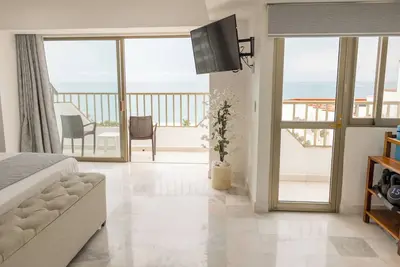 Image de Spacious 4br Oceanfront Penthouse in Ixtapa-Zihuatanejo